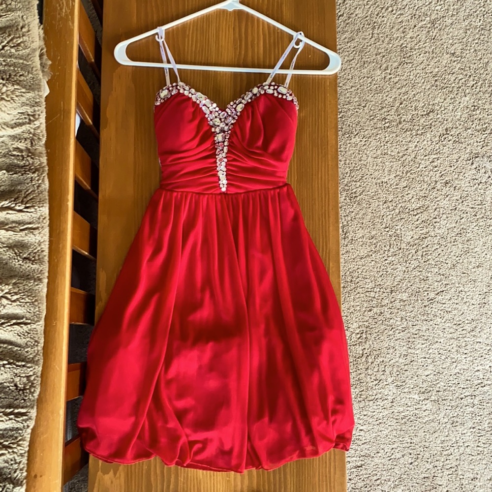 Red short dress, size 1, Speechless